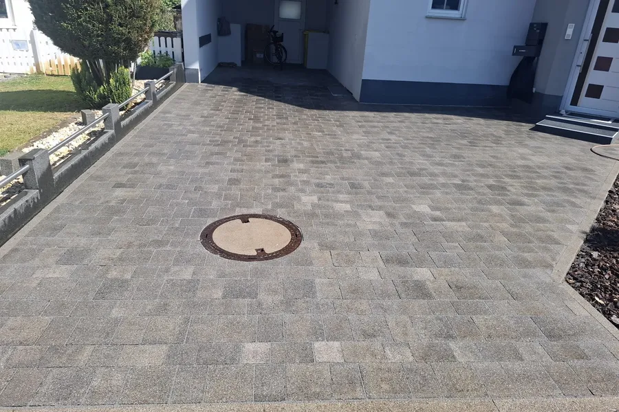 Pflaster- und Wegebau — Gartenprofi 2010